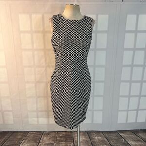 Calvin Klein black white geometric print sleeveless sheath dress size 6